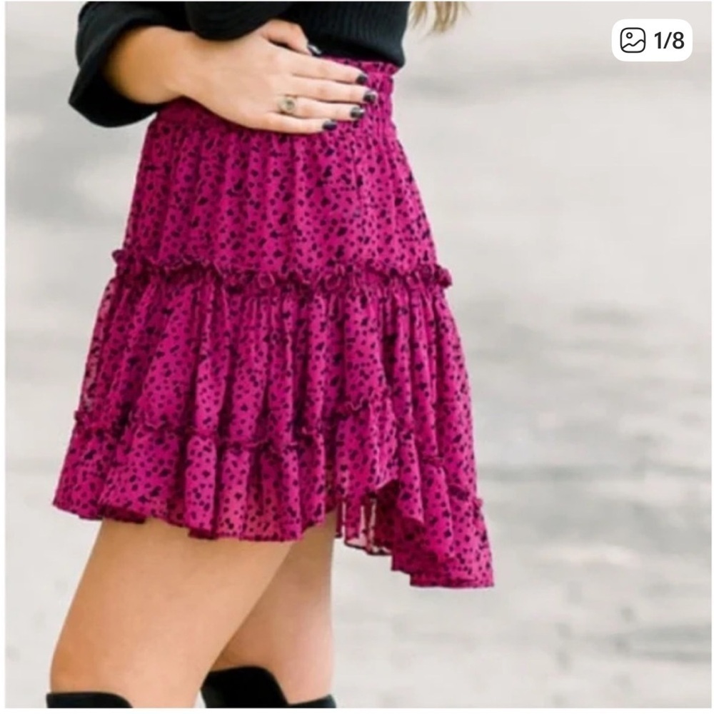 Misa Los Angeles Marion Maroon Tiered Star Print Mini Skirt size Medium